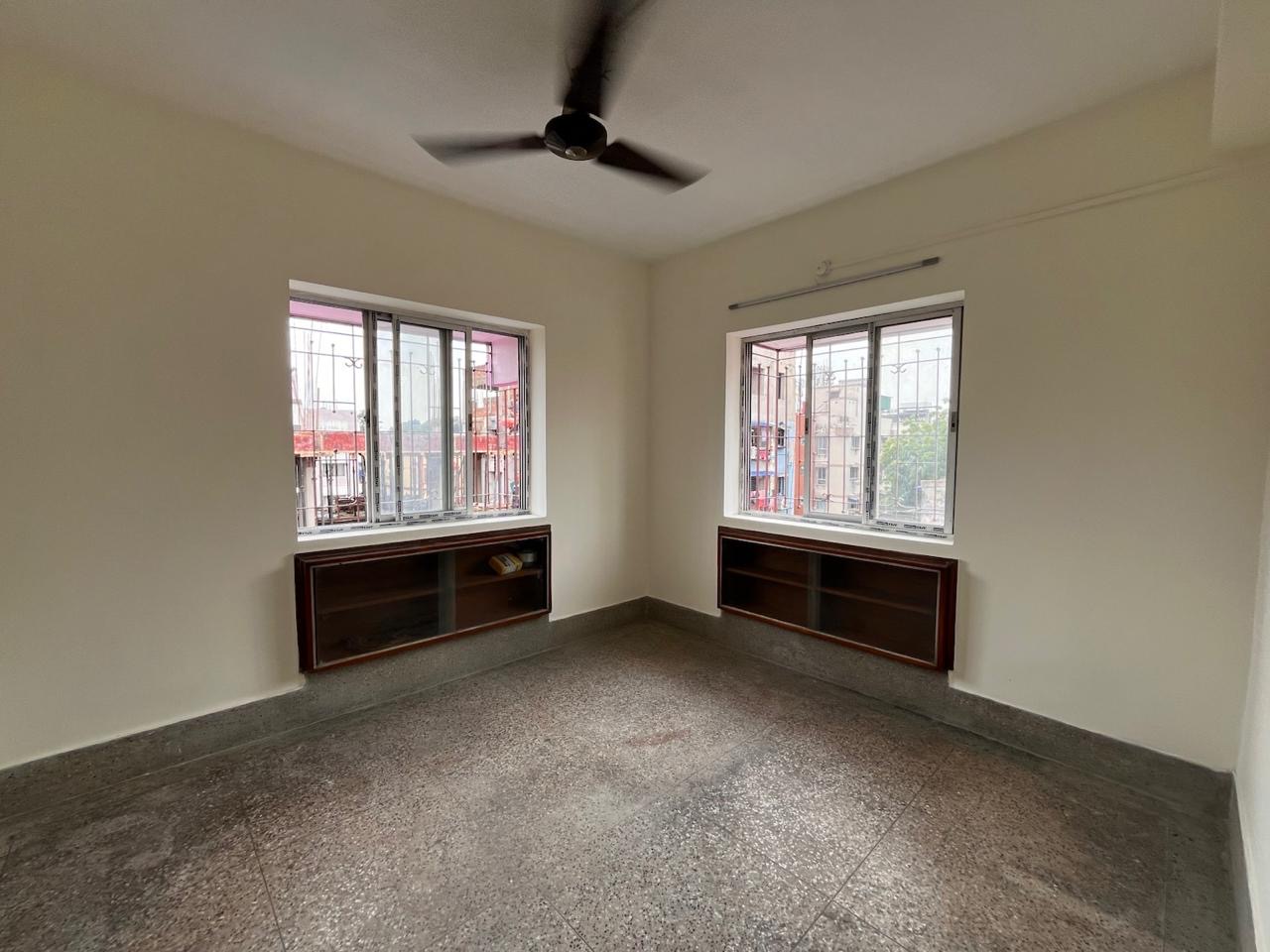 2 BHK Flat in Townshend Road, Bhawanipur Image 1