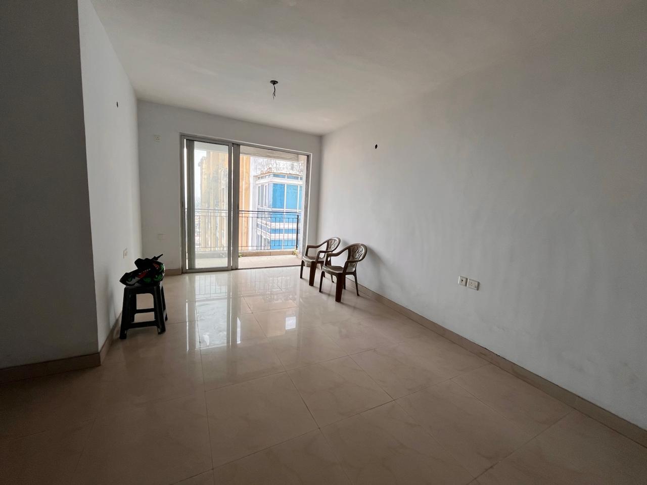 3 BHK Flat in Ideal Regency Image 1