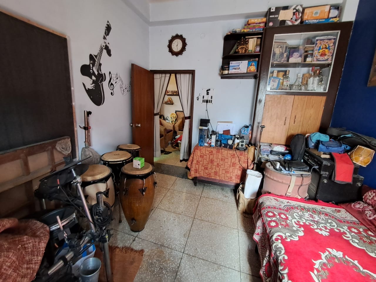 2 BHK Flat Image 1