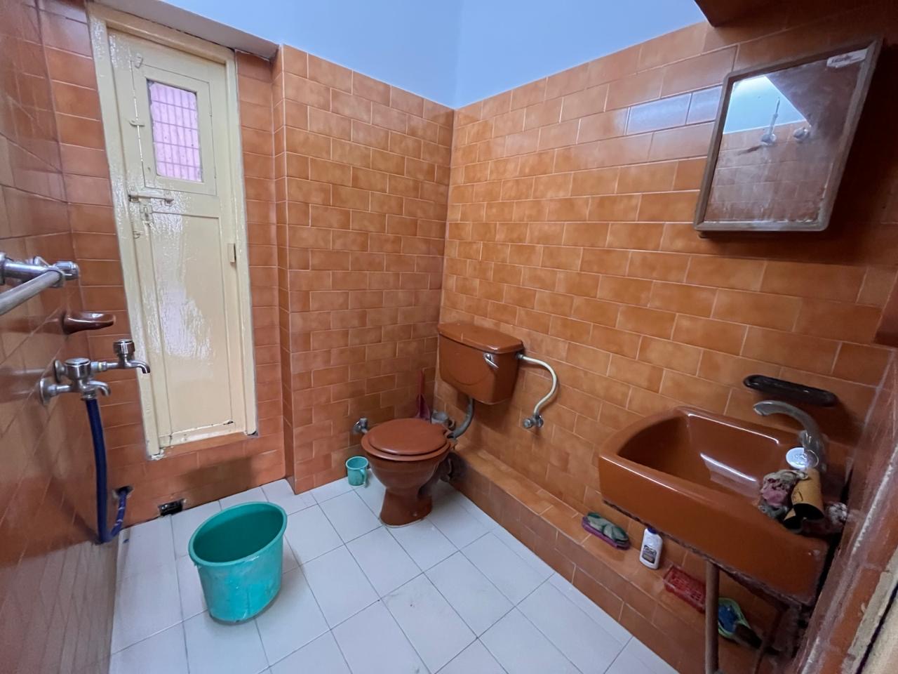 2 BHK Flat in O Block Image 3