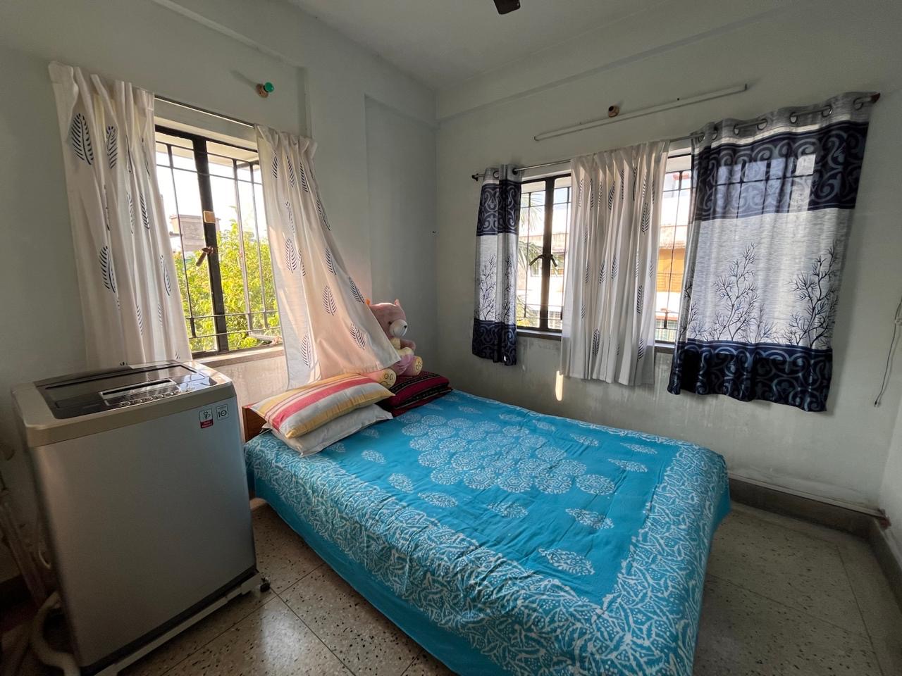 2.5 BHK Flat in Lake Gardens Image 3