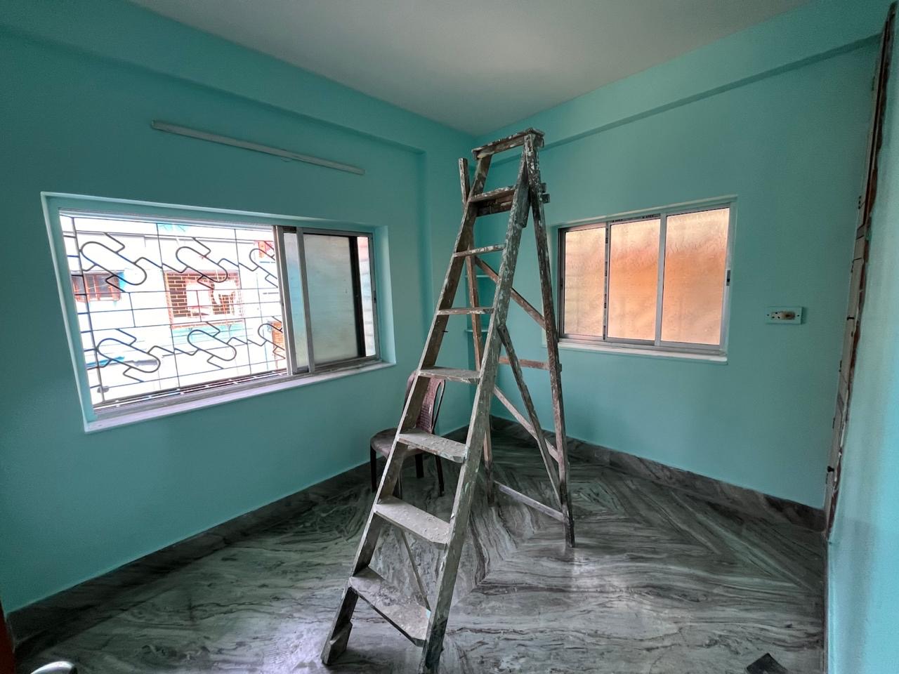 Compact 3 BHK near Metro Image 3