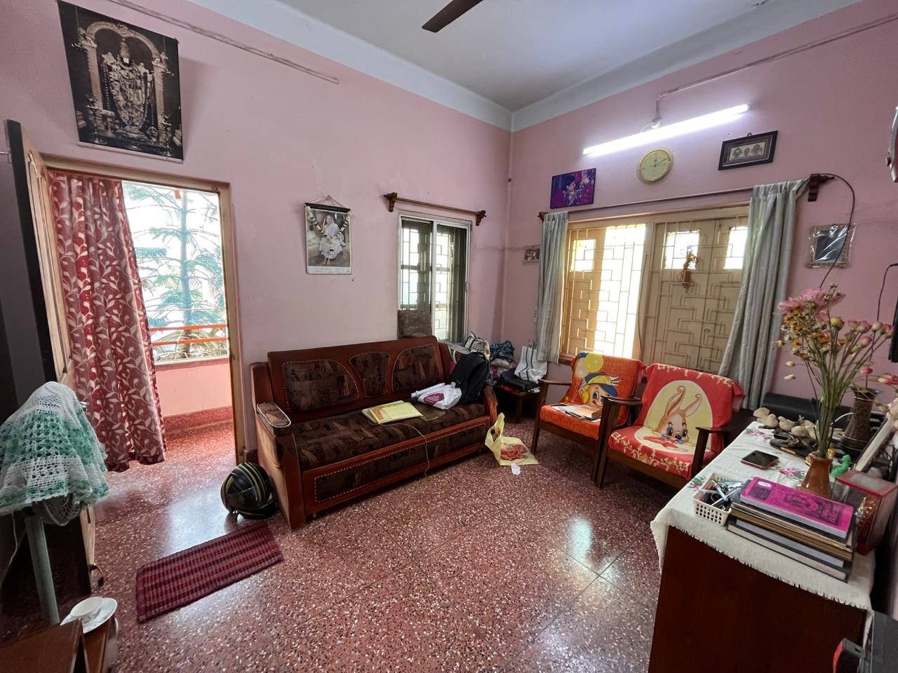Entire House Near Ravindra Sarovar Metro Image 3