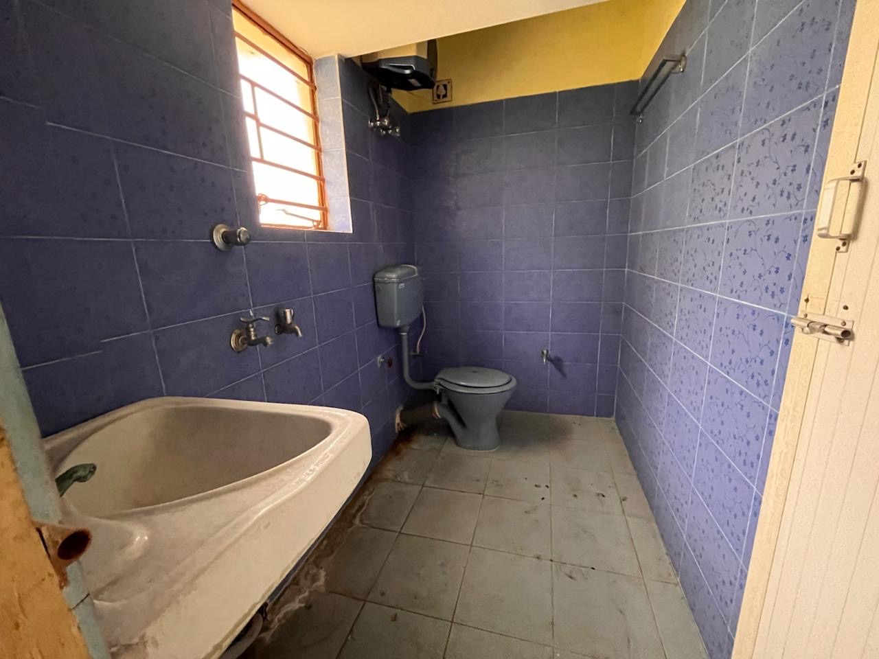 2 BHK Flat in Ganguly Bagan Image 4